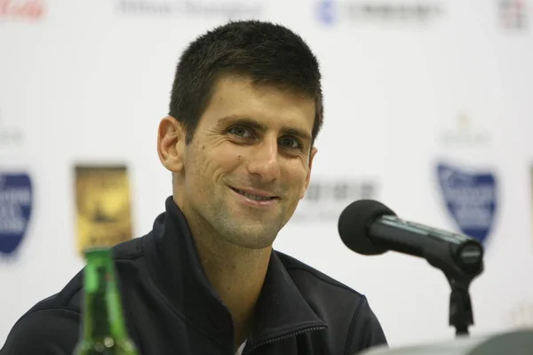 Novak Djokovic Serbii Uczęszcza Konferencji Prasowej Pokonaniu Michaił Kukuszkin Kazachstanu — Zdjęcie stockowe