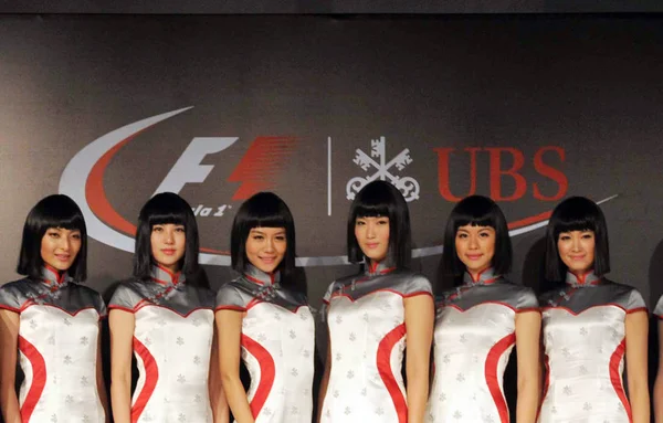 Zobrazit Modely Nové Uniformy Navrhl Čínské Módní Návrhář Simon Wang — Stock fotografie