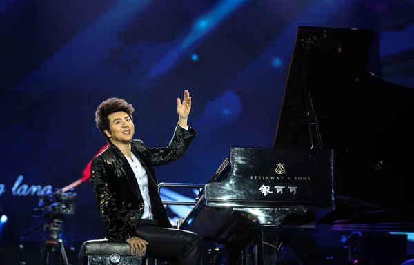 Pianista Chino Lang Lang Posa Concierto Gira Por China Ciudad — Foto de Stock