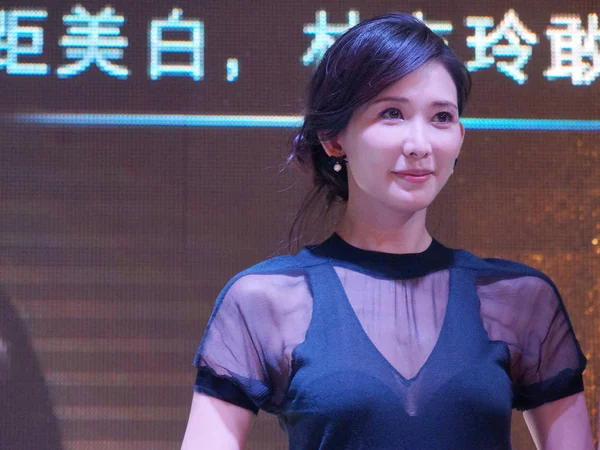 Taiwanesiska Modell Och Skådespelerska Lin Chi Ling Utgör Ett Evenemang — Stockfoto