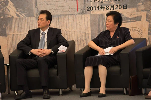 Wang Chao Esquerda Vice Ministro Das Relações Exteriores Chinas Zhao — Fotografia de Stock