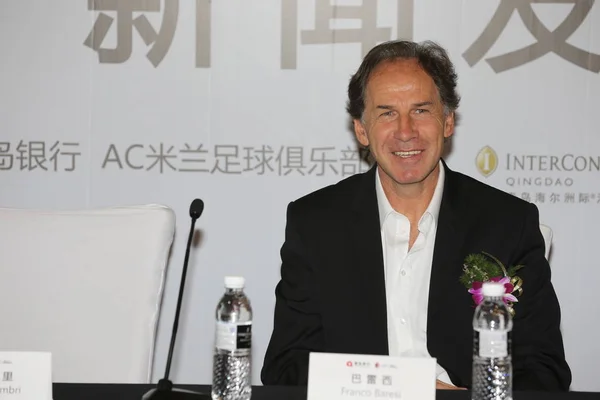 Futbolista Italiano Franco Baresi Sonríe Durante Una Conferencia Prensa Para —  Fotos de Stock