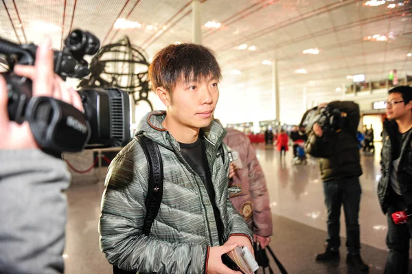 Chinese Footballer Zhang Xizhe Arrives Beijing Capital International Aiport Departing — 图库照片