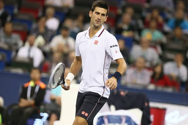 Novak Djokovic Serbia Reacciona Mientras Compite Contra Mikhail Kukushkin Kazajstán — Foto de Stock