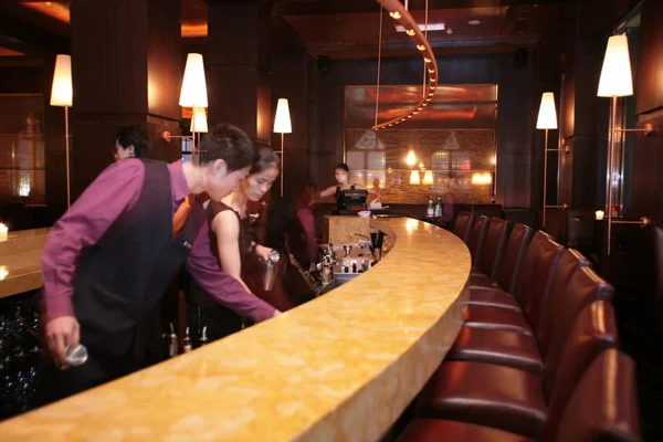 Personas Bar Restaurante Jean Georges Three Bund Shanghai China Mayo —  Fotos de Stock