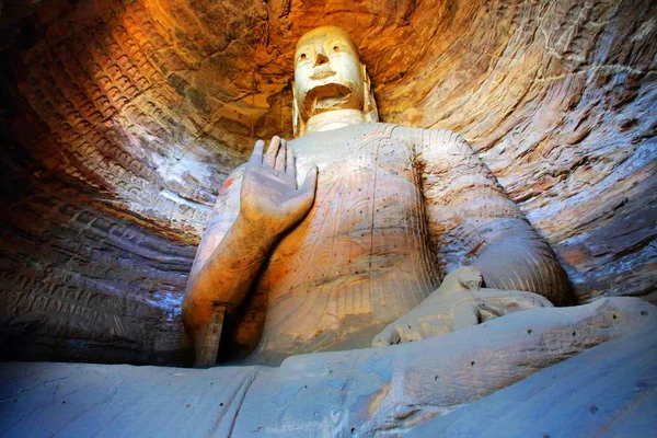 Θέα Ένα Γλυπτό Του Βούδα Στις Σπηλιές Γιουνγκανγκ Στο Ντατόνγκ — Φωτογραφία Αρχείου