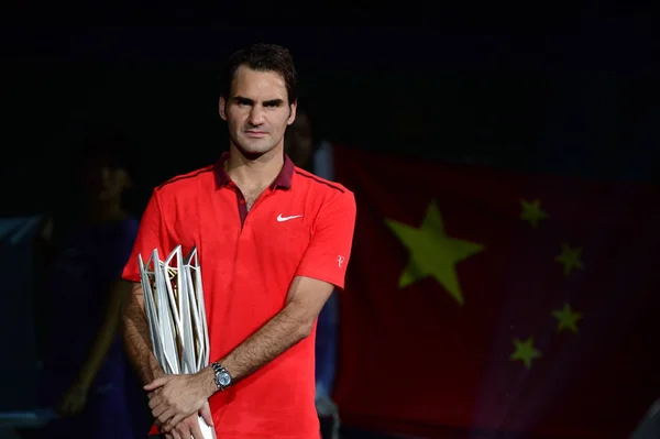 Roger Federer Switzerland Poses His Champion Trophy Award Ceremony Defeating — 图库照片