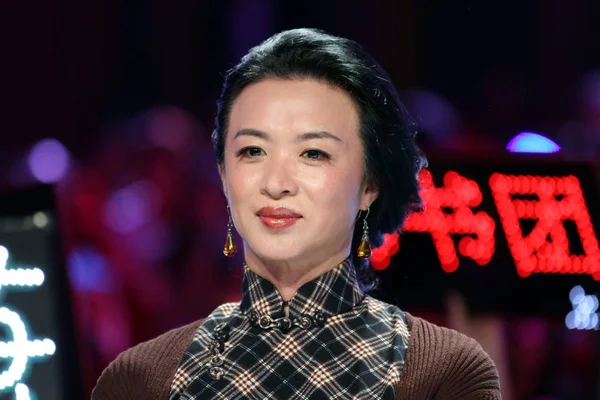 2011年9月22日 中国上海 中国变性舞者金星在电视节目 与明星共舞 半决赛的录制中被拍到 — 图库照片