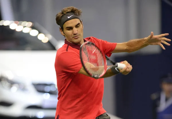 Roger Federer Suíça Devolve Uma Foto Julien Benneteau França Nas — Fotografia de Stock