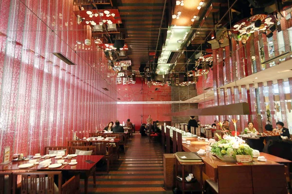 Гості Користуються Їжею Ресторані Crystal Нефриту Шанхаї Китай Листопада 2014 — стокове фото