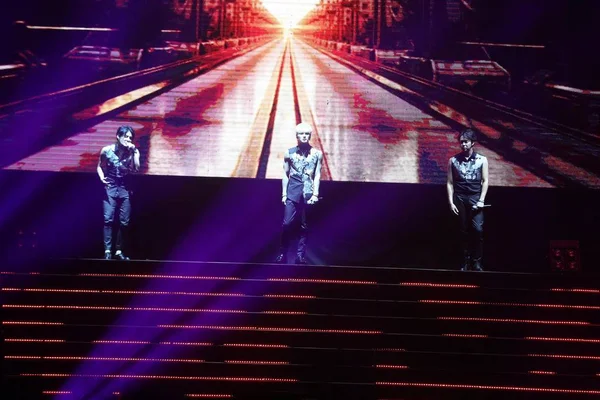 ⬇ Скачать Картинки Automatic World, Стоковые Фото Automatic World.