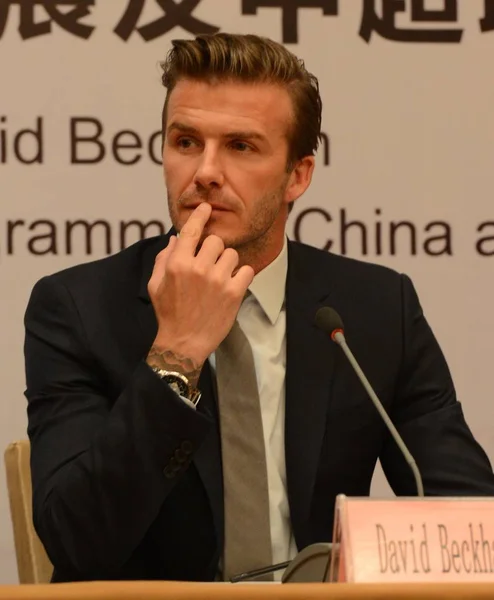 Superstar Sepak Bola Inggris David Beckham Bereaksi Selama Konferensi Pers — Stok Foto