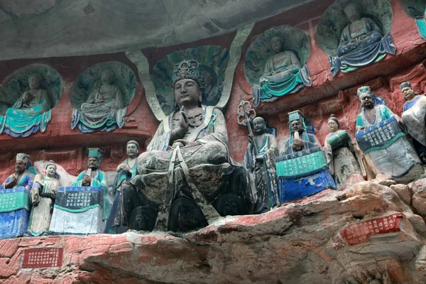 Des Sculptures Bodhisattvas Sculptées Dans Des Roches Des Centaines Années — Photo