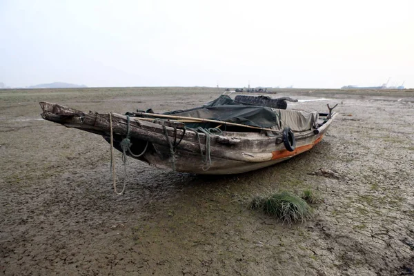 Fishing Boat Seen Bare Bed Poyang Lake Drought Jiujiang City Stock Photo