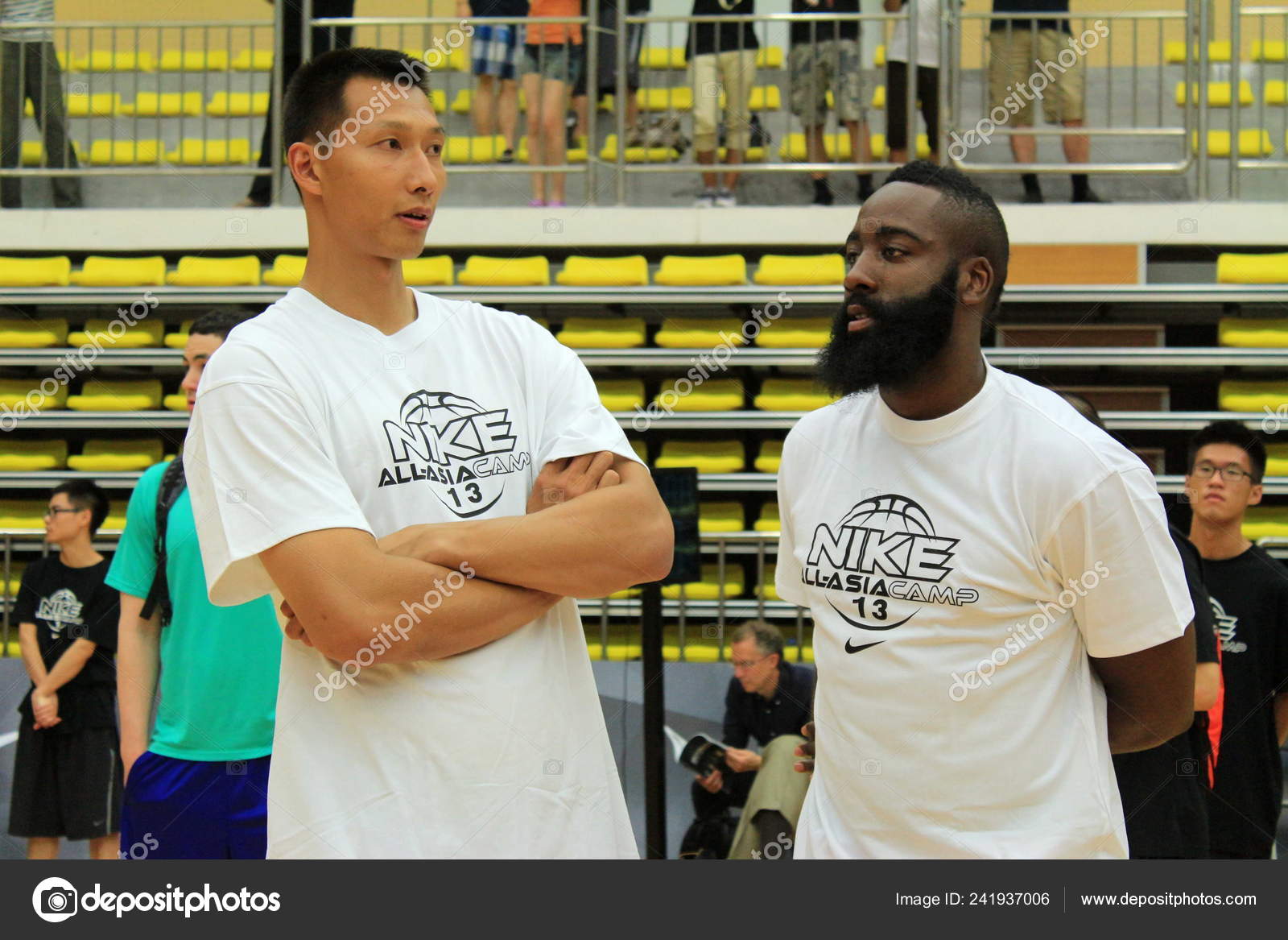 Nba Star James Harden Houston Rockets Right Talks Chinese - Main Image