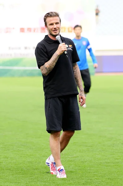 Superstar Sepak Bola Inggris David Beckham Berbicara Selama Sesi Pelatihan — Stok Foto