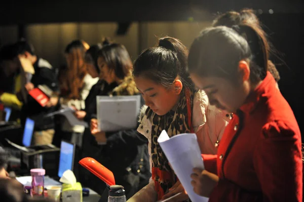 Chinese Candidates Prepare Initial Test Performance Major Central Academy Drama — ストック写真