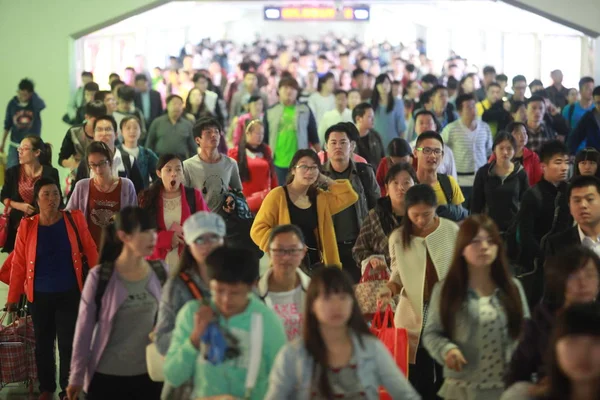 Chinese Passengers Who Return Home Work National Day Holiday Crowd — Stock Photo, Image