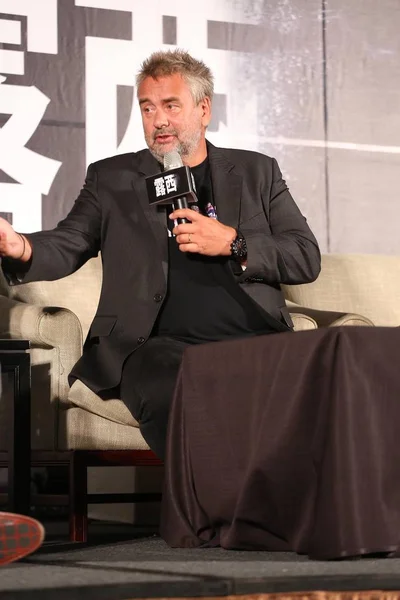 French Director Luc Besson Speaks Press Conference His Movie Lucy — Stock Photo, Image