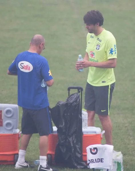 Kaka Rechts Brazilië Neemt Deel Aan Een Trainingssessie Zware Smog — Stockfoto