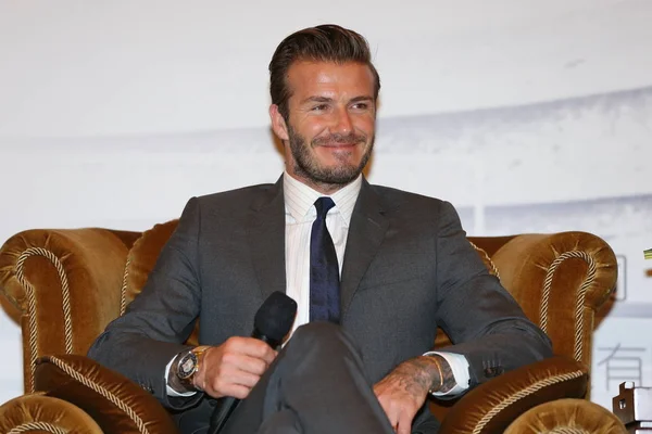 Futbolista Inglés David Beckham Sonríe Una Conferencia Prensa Shanghai China — Foto de Stock