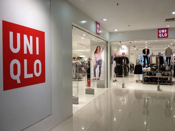 Pemandangan Sebuah Toko Uniqlo Shanghai China Maret 2014 — Stok Foto