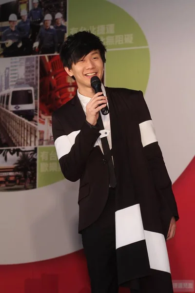 台湾歌手林杰在台北捷运系统会议上发表演讲 2012年1月10日 — 图库照片