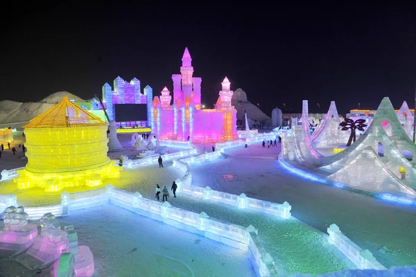 Vista Noturna Das Esculturas Gelo Mundo Gelo Neve Cidade Harbin — Fotografia de Stock