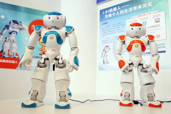 Xiaoi Robots Display 2014 China International Industry Fair Shanghai China — Stock Photo, Image