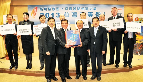 Liu Ming Hsiung Frente Esquerda Presidente Amway Taiwan Posa Com — Fotografia de Stock