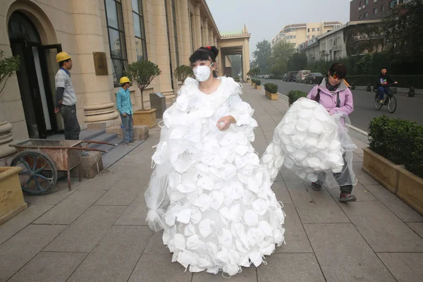 Artista Chinês Kong Ning Vestido Com Vestido Casamento Metros Comprimento — Fotografia de Stock