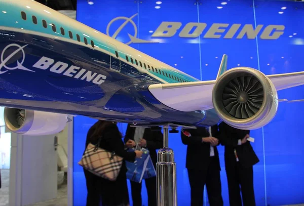 People Visit Stand Boeing Aviation Expo China 2011 Beijing China — Stock Photo, Image