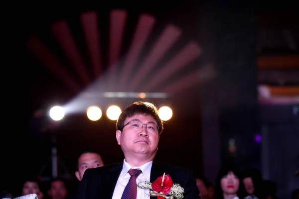 Yin Tongyue Frente Presidente Chery Asiste Ceremonia Clausura 2012 Beijing — Foto de Stock