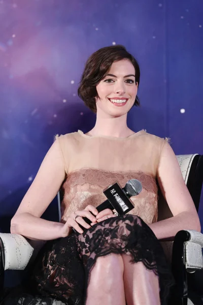 American Actress Anne Hathaway Smiles Press Conference China Premiere Her — Stock Photo, Image