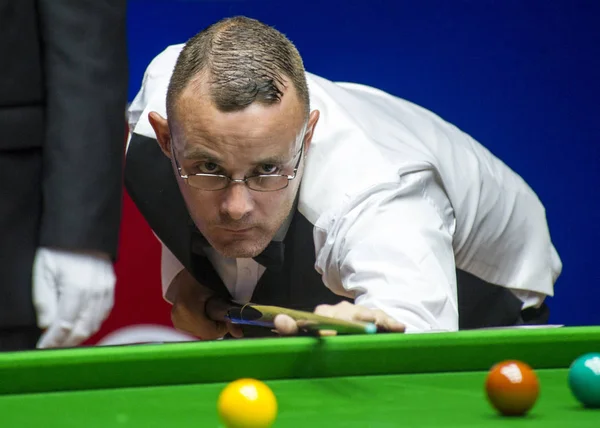 Martin Gould Inglaterra Juega Tiro Contra Ding Junhui China Durante — Foto de Stock