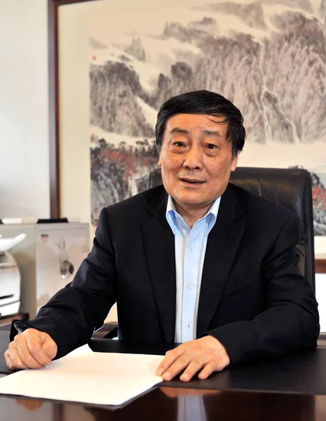 Zong Qinghou Předseda Wahaha Group Zachycen Během Rozhovoru Jeho Kanceláři — Stock fotografie