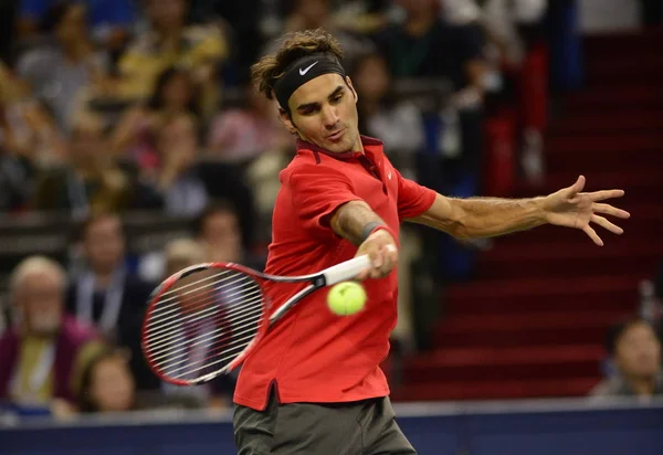 Roger Federer Schweiz Returnerar Ett Skott Till Gilles Simon Frankrike — Stockfoto
