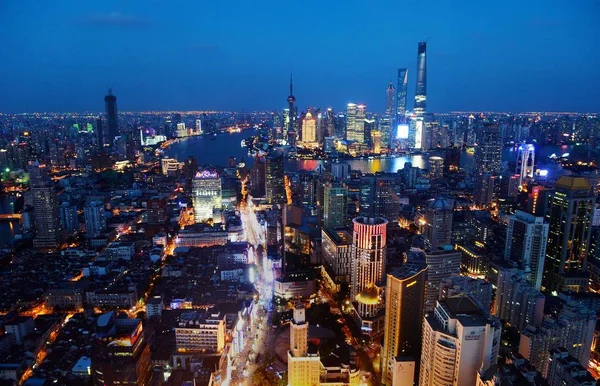 Vista Nocturna Del Distrito Financiero Lujiazui Con Oriental Pearl Tower —  Fotos de Stock