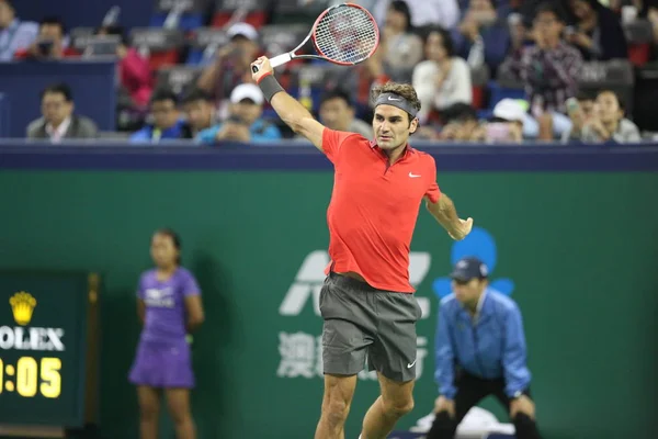 Roger Federer Szwajcarii Zwraca Strzał Florian Mayer Niemiec Drugiej Rundzie — Zdjęcie stockowe