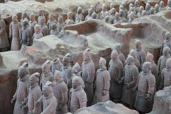 Des Guerriers Terre Cuite Sont Exposés Dans Fosse Musée Des — Photo