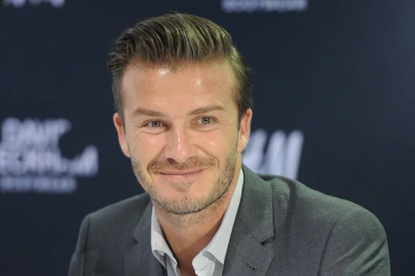 Bintang Sepak Bola Inggris David Beckham Tersenyum Selama Acara Promosi — Stok Foto