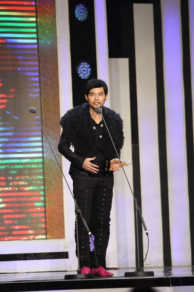台湾の歌手と俳優ジェイ シュー クリーム 中国の音楽授賞式 2012 日中に話す — ストック写真