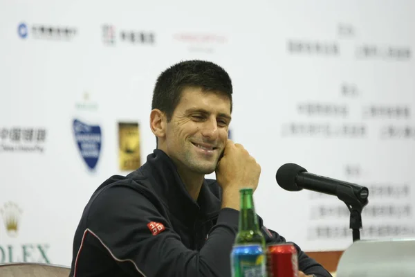 Novak Djokovic Sérvia Participa Uma Conferência Imprensa Depois Derrotar Mikhail — Fotografia de Stock