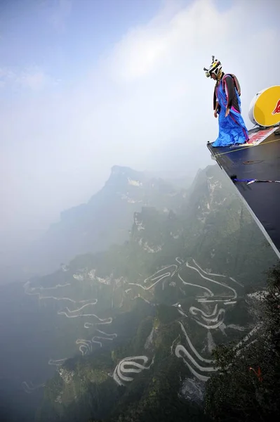 Ellen Brennan Los Estados Unidos Prepara Para Saltar Una Montaña —  Fotos de Stock