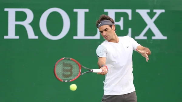 Swiss Tennis Superstar Roger Federer Returns Shot Training Session 2014 — Stock Photo, Image