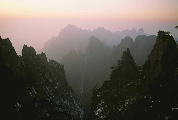 Paysage Des Chaînes Montagnes Montagne Huangshan Dans Ville Huangshan Province — Photo