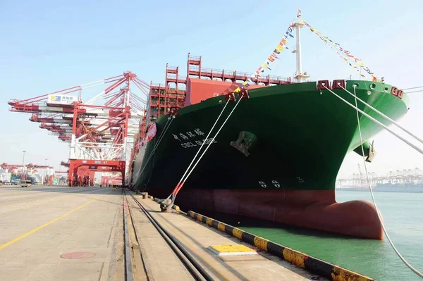 Największy Świecie Statek Kontenerowy Cscl China Shipping Container Lines Ltd — Zdjęcie stockowe
