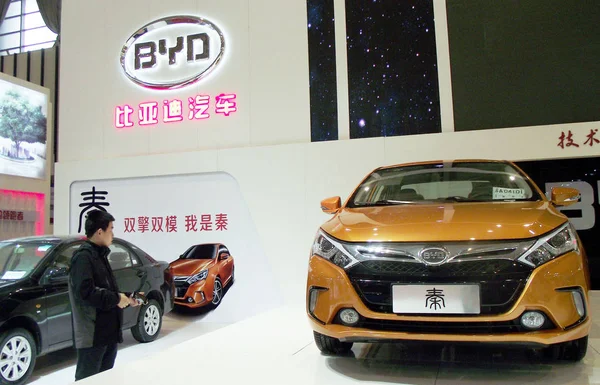 Byd Qin Elektromos Autó Jelenik Meg Egy Auto Show Nanjing — Stock Fotó