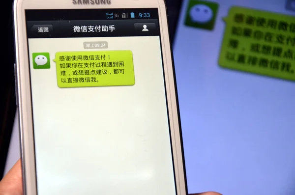 Mobile Phone User Uses Mobile Messaging App Weixin Wechat Tencent — Stock Photo, Image