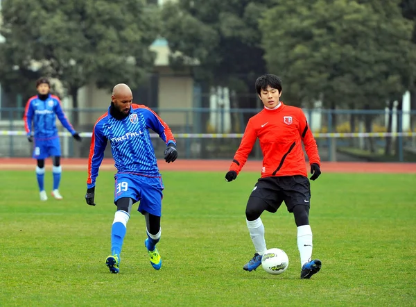 Nicolas Anelka Del Shanghai Shenhua Football Club Primo Piano Sinistra — Foto Stock